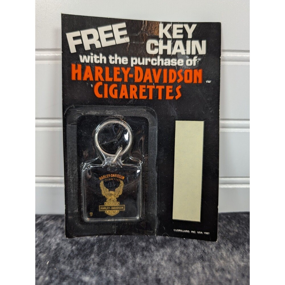 Vintage Harley Davidson CIGARETTES Key Chain Motorcycles Eagle Shield New!